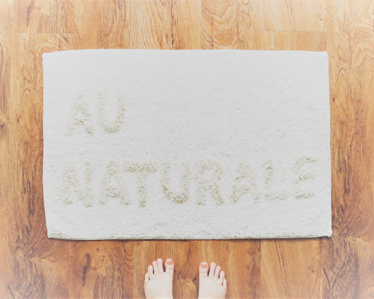 Microfiber floor mat for the bath soft and fluffy